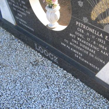 LOOCK Johan N.W. 1919-1994 &amp; Petronella E. 1923-1984
