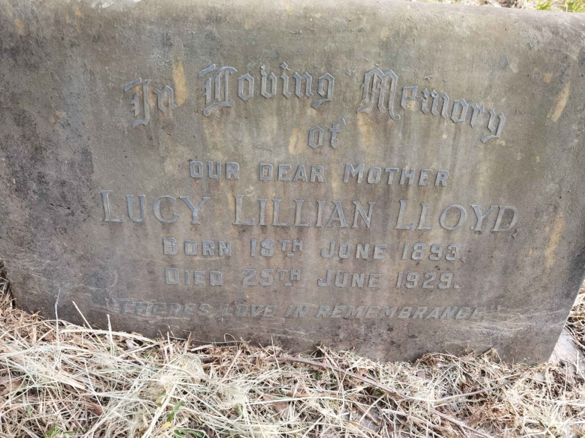 LLOYD Lucy Lillian 1893-1929