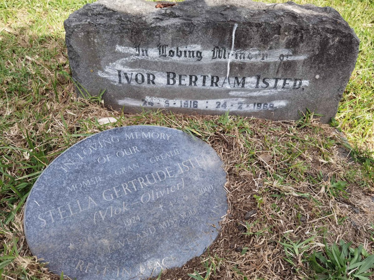 ISTED Ivor Bertram 1916-1969 &amp; Stella Gertrude VLOK-OLIVIER 1924-2000